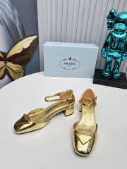 Prada patent leather pumps in gold 4.5cm - 6