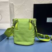 Prada canvas shoulder bag in green 21x15x15cm - 4