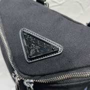 Prada canvas shoulder bag in black 21x15x15cm - 2