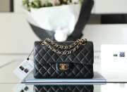 Chanel flap bag with gold buckle in black 14.5x23x6cm - 5