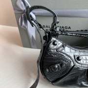 Balenciaga Le Cagole Croc-embossed Leather Bag In Balck 26x16x10cm - 3