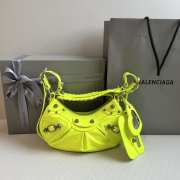 Balenciaga Le Cagole Lime Green Leather Shoulder Bag 26x16x6cm - 4