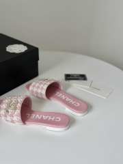 Chanel checkered flat sandals in light pink - 2