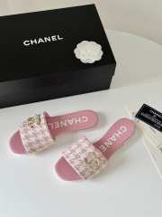 Chanel checkered flat sandals in light pink - 5