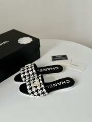 Chanel checkered flat sandals in black - 3