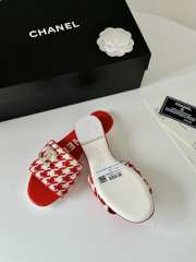 Chanel checkered flat sandals in red - 2