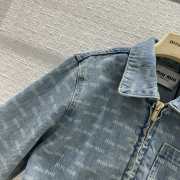 Miu Miu logo-print cropped denim jacket - 2