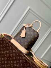 Louis Vuitton M47132 Alma Backpack 15x20x10cm - 1