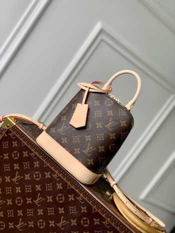 Louis Vuitton M47132 Alma Backpack 15x20x10cm