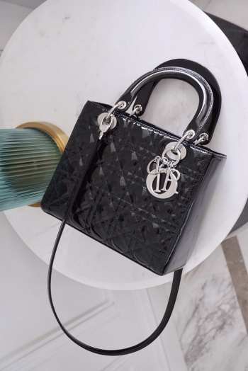 Dior lady patent leather bag in black 24cm