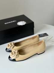 Chanel Ballet Flats Shoes Camelia In Beige 1.5cm - 3