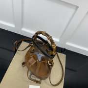 Gucci Diana mini bucket bag brown 19x30.5x6cm - 6