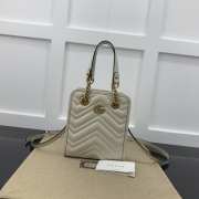 Gucci GG Marmont Matelassé Mini Bag White 16x19x7cm - 1