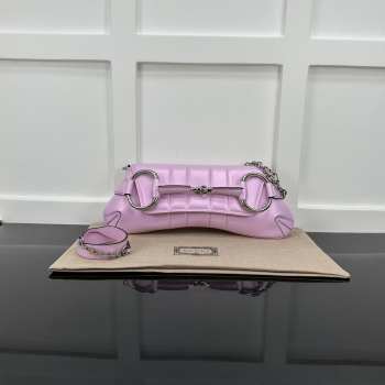 Gucci Horsebit Chain bag in pink variation with a shiny silver-toned double G hardware