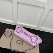 Gucci Horsebit Chain bag in pink variation with a shiny silver-toned double G hardware - 5