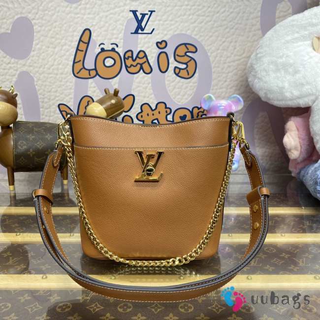 Louis Vuitton M24165 Lock and Walk Bag In Brown 20x20.5x12cm - 1