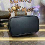 Louis Vuitton M24165 Lock and Walk Bag In Black 20x20.5x12cm - 4