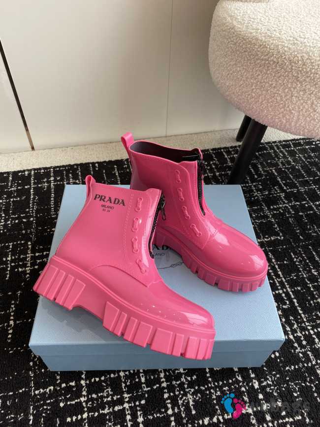 Prada waterproof boots in pink EU 35-40 - 1