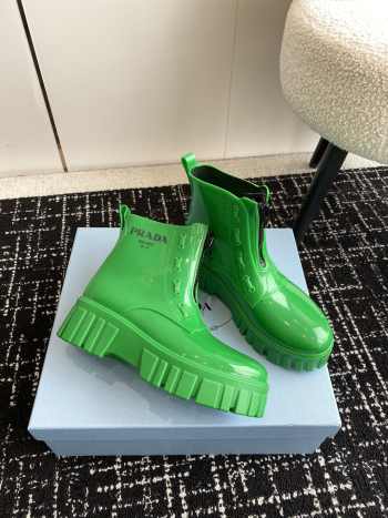 Prada waterproof boots in green EU 35-40