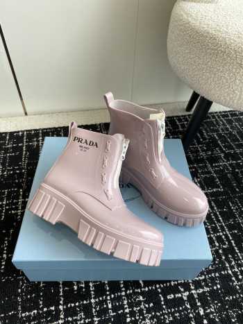 Prada waterproof boots in light pink EU 35-40