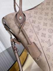 Louis Vuitton M51950 Hina Bag In Taupe 46x29x17cm - 5