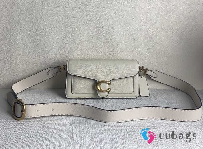 Coach Tabby 20 shoulder bag in white 20x12x6cm - 1