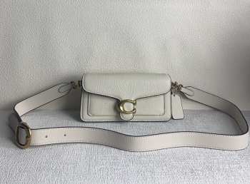 Coach Tabby 20 shoulder bag in white 20x12x6cm