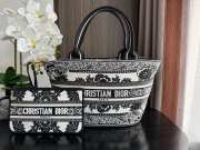 Dior Hat Basket Bag  White and Black Butterfly Bandana Embroidery 35x20.5x11cm - 1