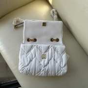 Tory Burch mini Kira ruched shoulder bag in white 26x17x8cm - 4