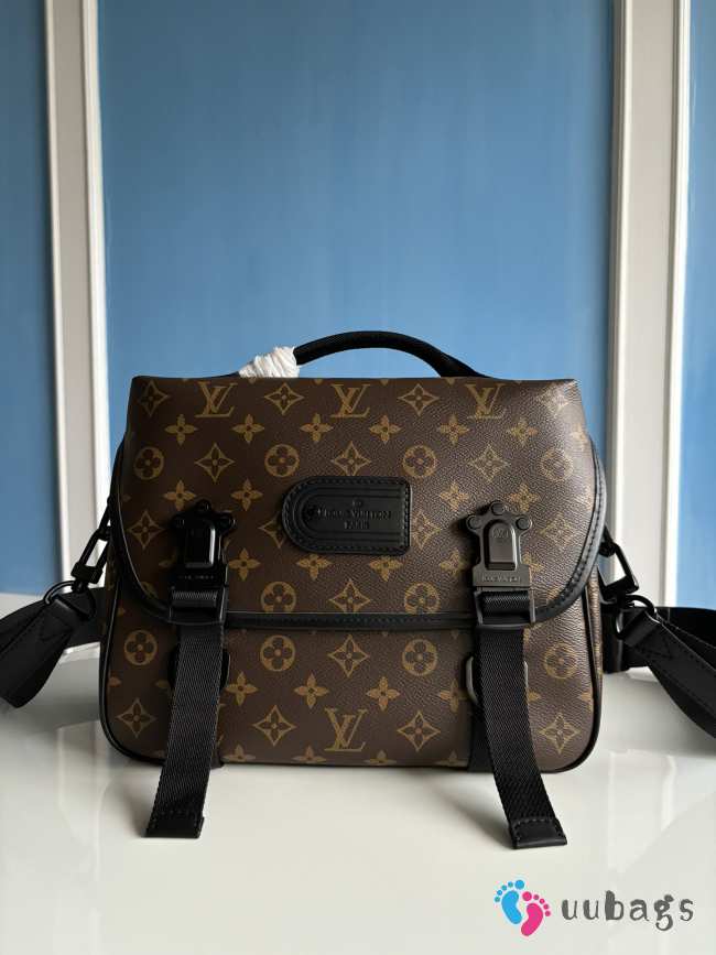 Louis Vuitton M46972 LV Trail Messenger 31x22x11cm - 1