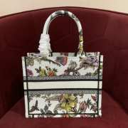 Dior Jardin Botanique Embroidery Book Tote Bag White 26.5x21x14cm - 5