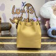 Louis Vuitton M57688 Lock Me Bucket Bag Yellow 23x23x16cm - 5