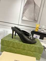 Gucci Horse Buckle 85mm Pumps In Black - 6