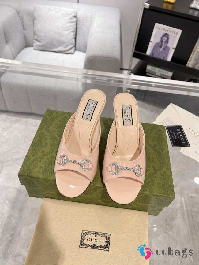 Gucci Horse Buckle 85mm Pumps In Pink  - 1