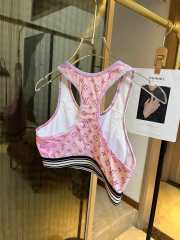 Louis Vuitton sports suit for yoga and fitness in sunries pastel - 4