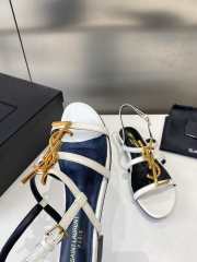 YSL logo flat sandals in white - 6