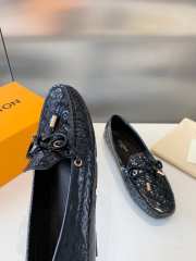 Louis Vuitton bow-tie loafers with black patent leather - 5