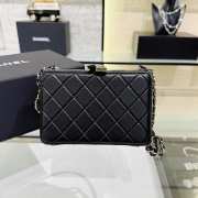 Chanel camera bag in black 11.5x16x6cm - 2