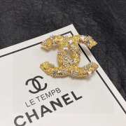 Chanel brooch golden pearl  - 3