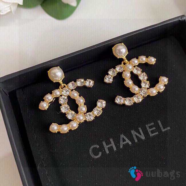 Chanel gold pearl earrings - 1