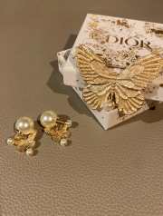 Dior Butterfly Earrings with Pearls - 3