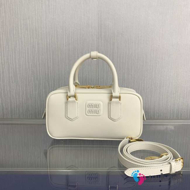 Miu Miu Arcadie leather bag in chalk white 22x10.5x7.5cm - 1