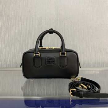 Miu Miu Arcadie leather bag in black 22x10.5x7.5cm