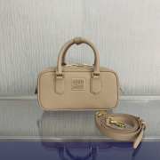 Miu Miu Arcadie leather bag in beige 22x10.5x7.5cm - 1