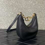 Valentino Garavani VLogo Moon hobo bag black in nappa leather 20x23x8cm - 5