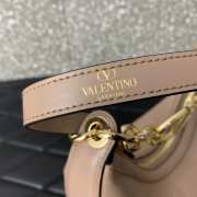 Valentino Garavani VLogo Moon hobo bag pink in nappa leather 20x23x8cm - 6