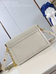 Louis Vuitton M25050 Dauphine Soft MM White Bag 24x17x9cm - 5