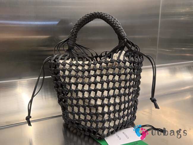 Bottega Veneta Intrecciato Leather Macrame Tote Bag Black 20x20x23cm - 1