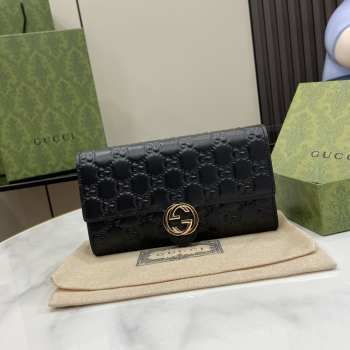 Gucci GG Interlocking wallet in black with embossed pattern 19.5x11.5x3cm