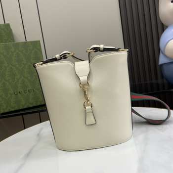 Gucci mini bucket shoulder bag in white 18.5x20.5x12.5cm